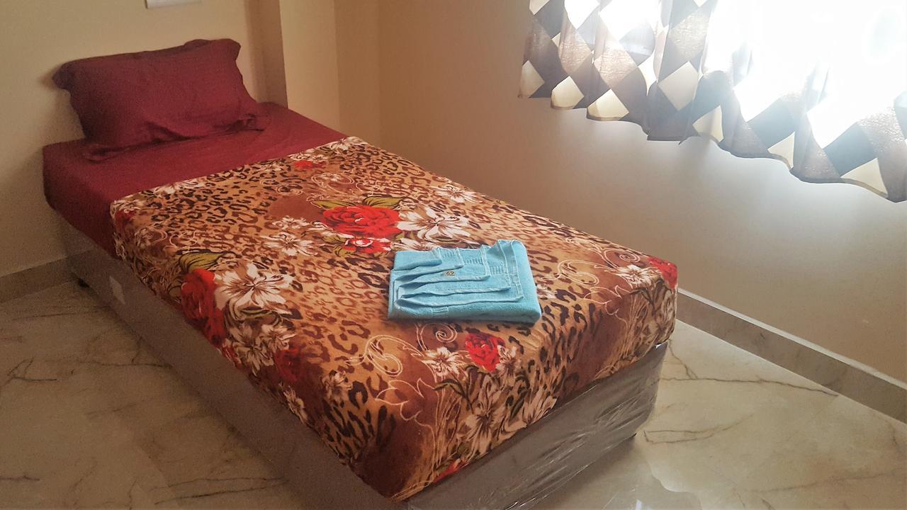 Krish Rooms And Stay شيناي المظهر الخارجي الصورة