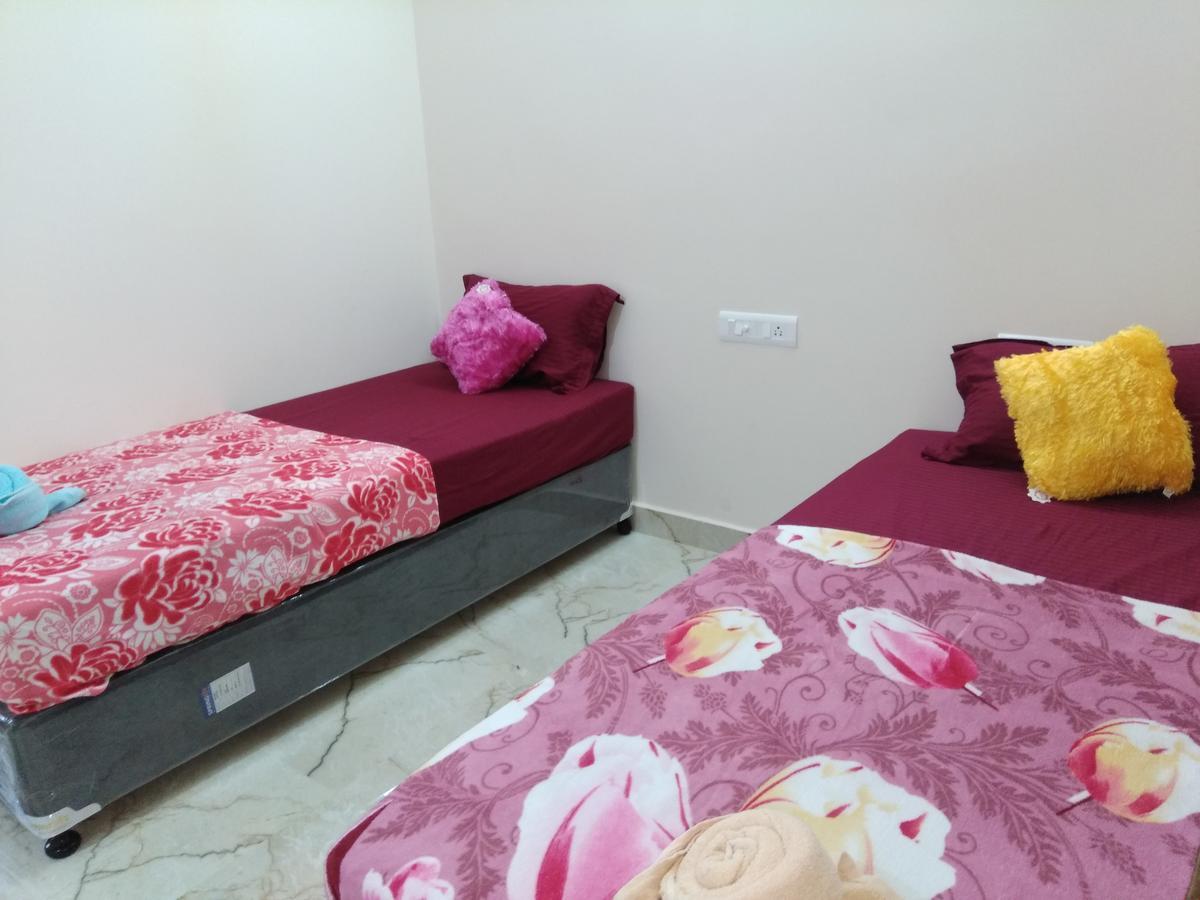 Krish Rooms And Stay شيناي المظهر الخارجي الصورة